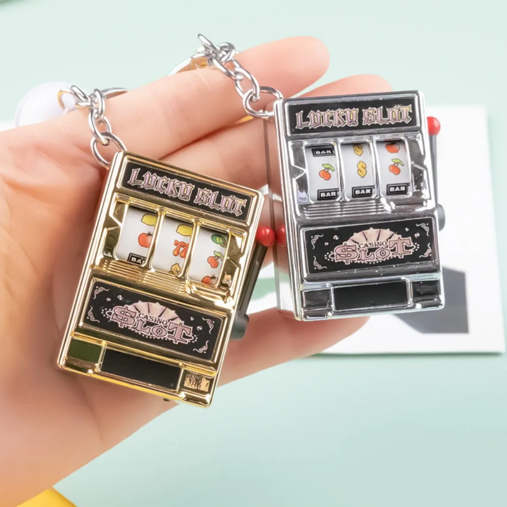 Semplice tendenza della moda p - Retro Gaming Keychain recensione e prezzo